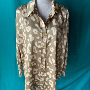 Entro Olive and Cream Leopard Print Blouse